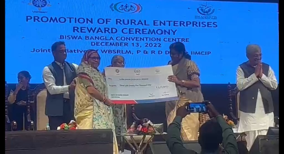 Rural Entrepreneur award to Kantha artist